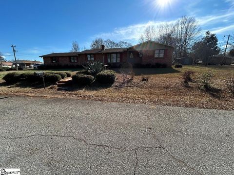 A home in Laurens