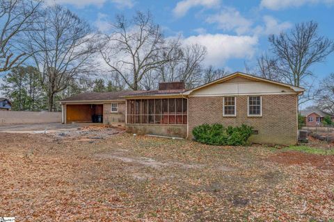 A home in Taylors