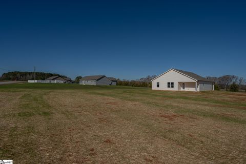 A home in Laurens