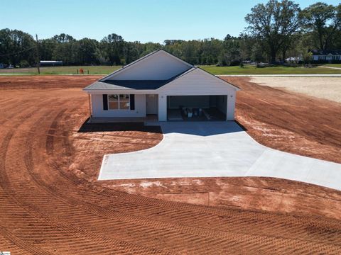 A home in Laurens