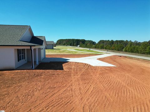 A home in Laurens