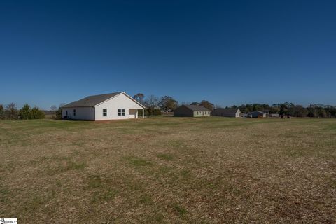 A home in Laurens