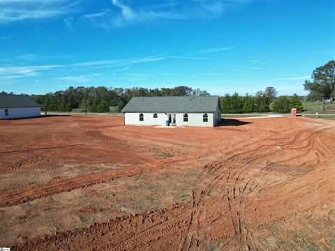 A home in Laurens