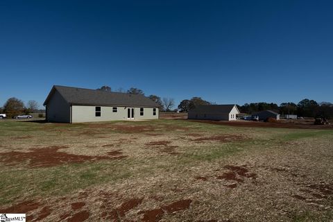 A home in Laurens