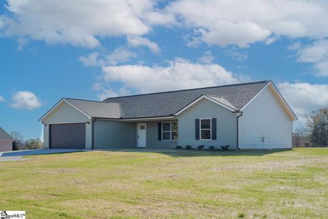 A home in Laurens