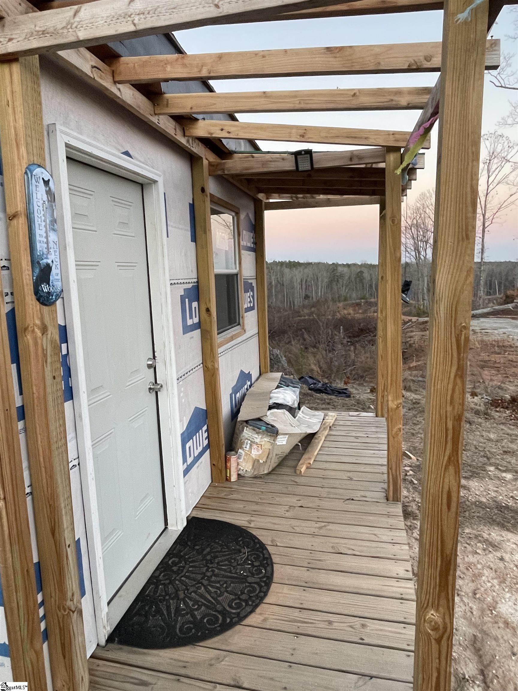 Laurens, South Carolina 29325, United States, 4 Bedrooms Bedrooms, ,2 BathroomsBathrooms,Residential,Contingent,9691