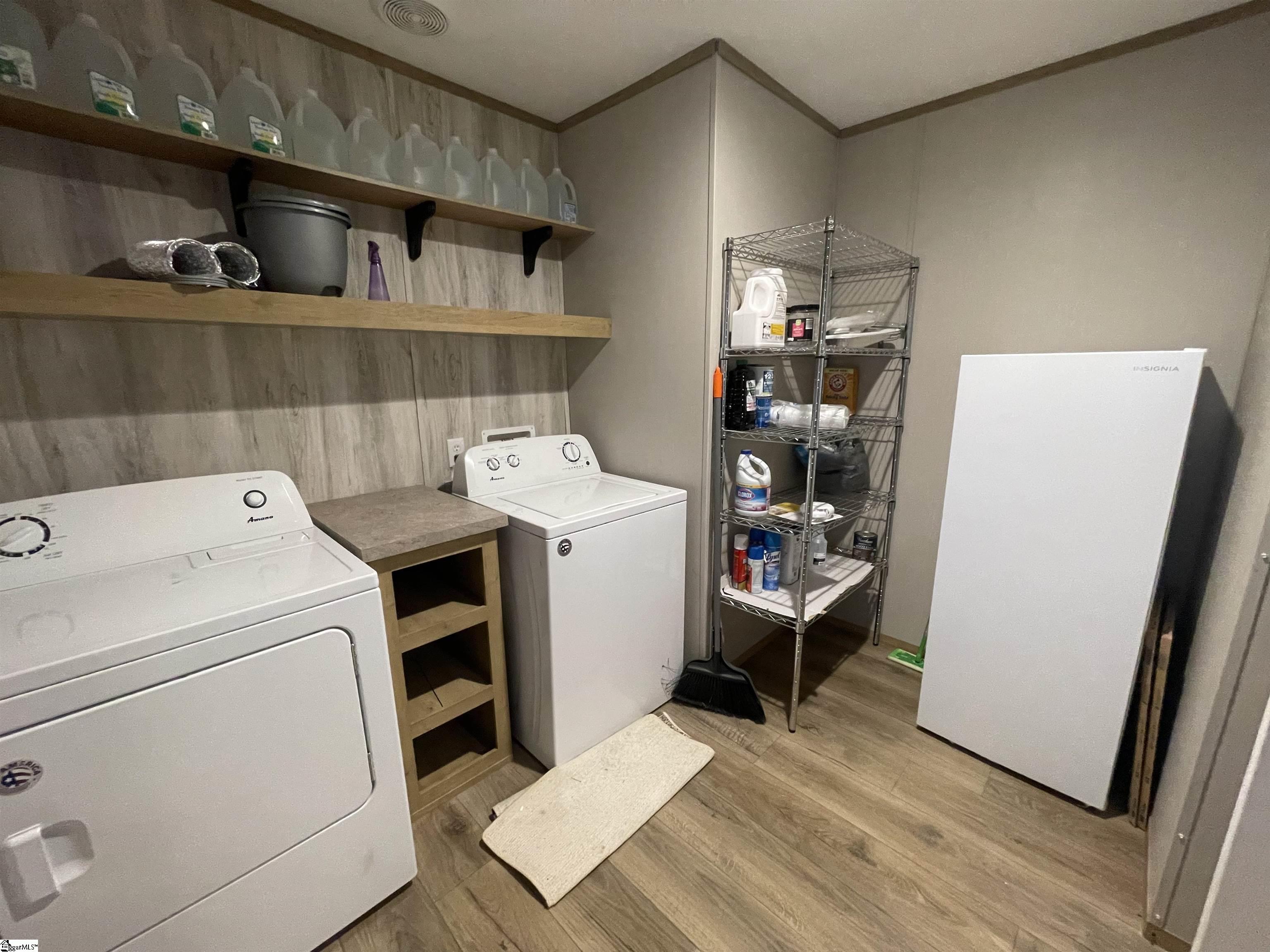 Laurens, South Carolina 29325, United States, 4 Bedrooms Bedrooms, ,2 BathroomsBathrooms,Residential,Contingent,9691