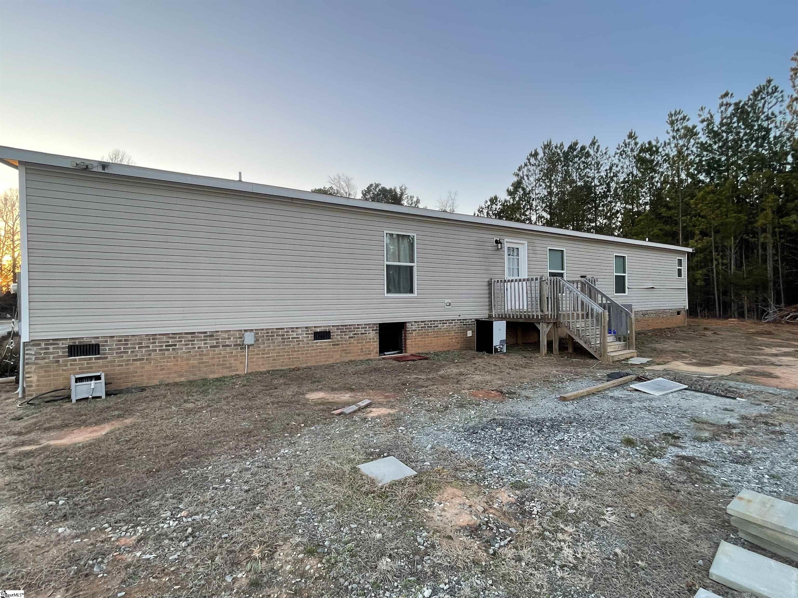 Laurens, South Carolina 29325, United States, 4 Bedrooms Bedrooms, ,2 BathroomsBathrooms,Residential,Contingent,9691