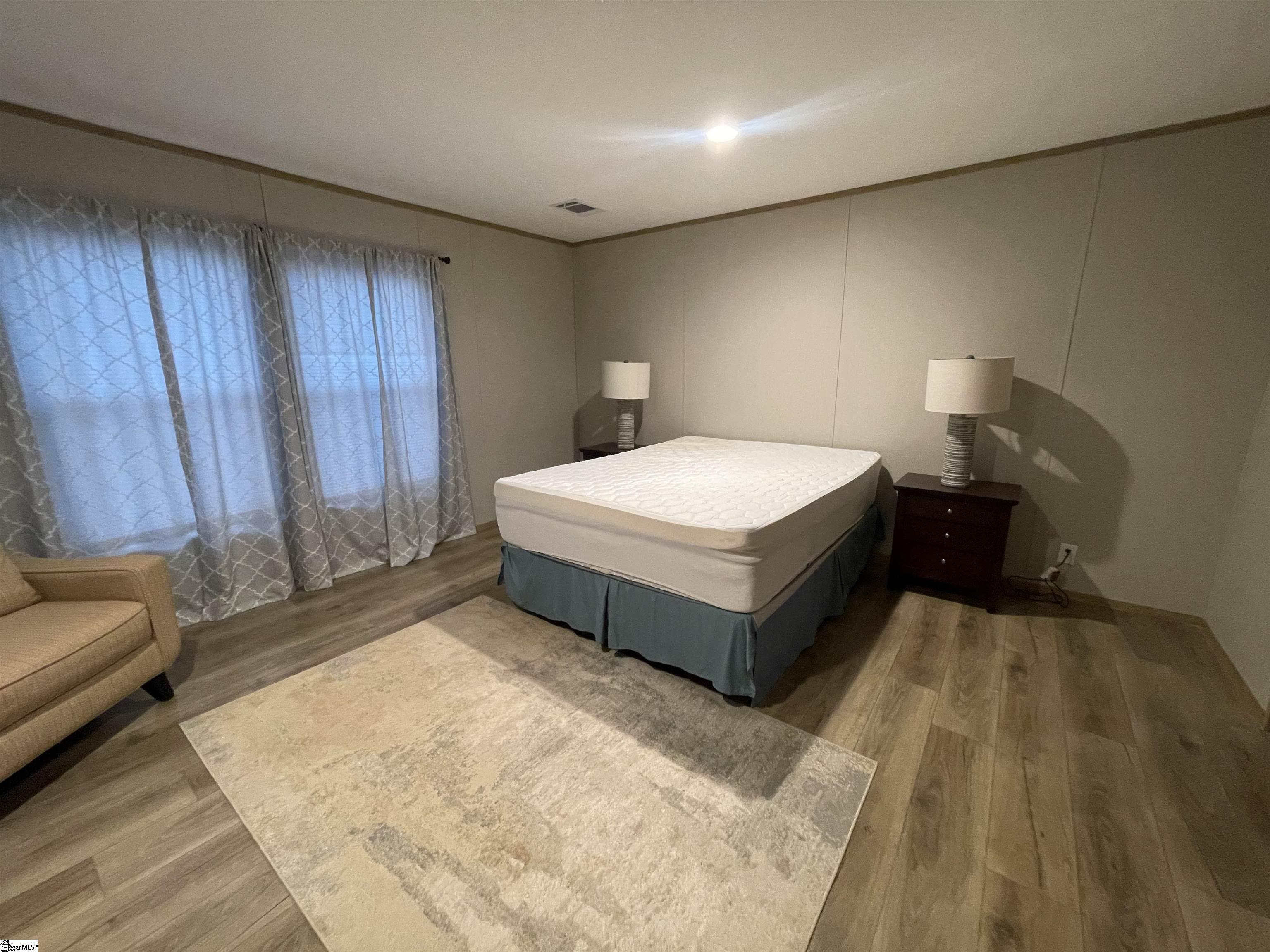 Laurens, South Carolina 29325, United States, 4 Bedrooms Bedrooms, ,2 BathroomsBathrooms,Residential,Contingent,9691