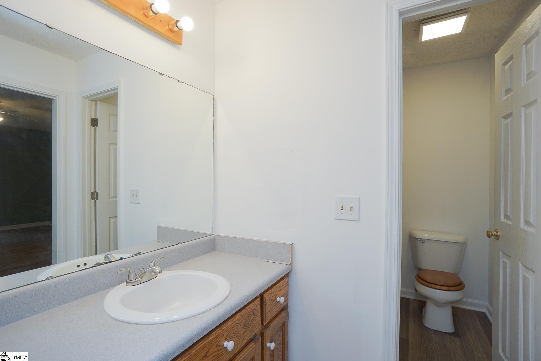 Easley, South Carolina 29642, United States, 4 Bedrooms Bedrooms, ,2 BathroomsBathrooms,Residential,Contingent,43902