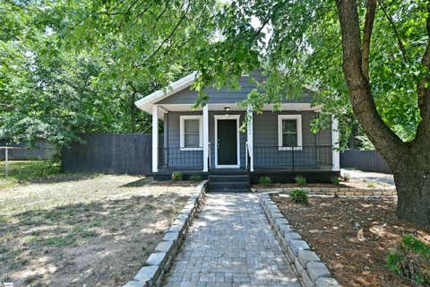 Photo for 204 Oak Drive