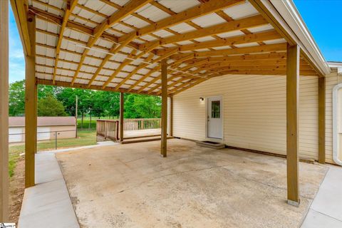 Single Family Residence in Pelzer SC 104 Country Glen Lane 22.jpg