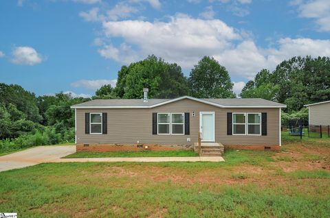 A home in Easley