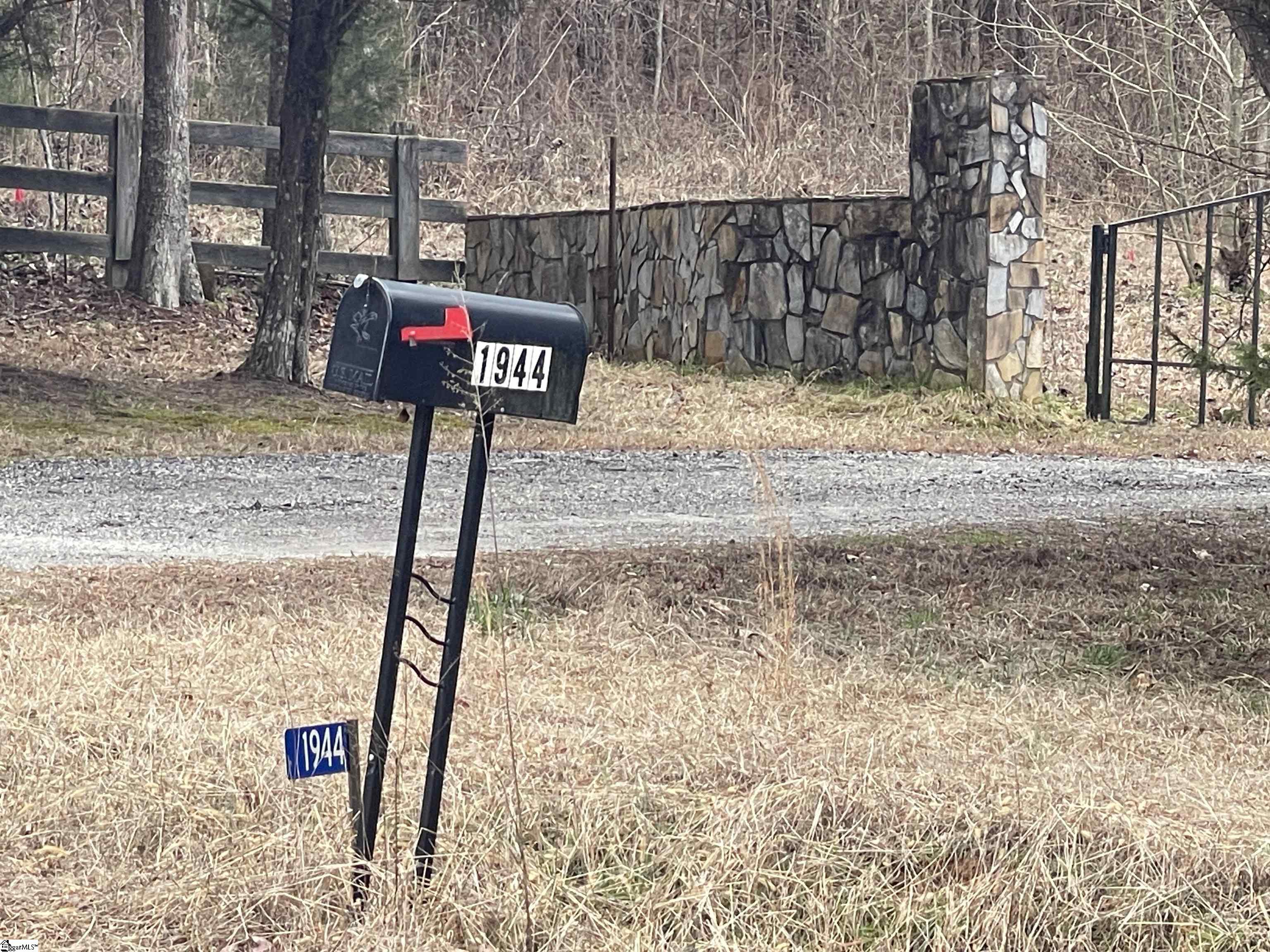 120 Lonesome Valley Road