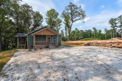 A home in Easley