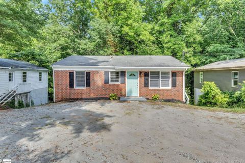 A home in Woodruff