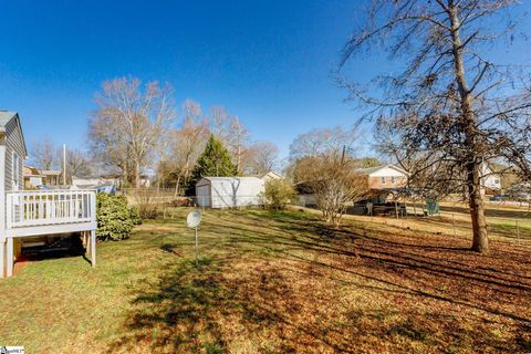 A home in Easley