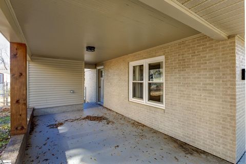 A home in Easley