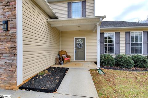 A home in Easley