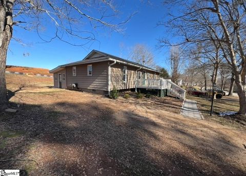 A home in Easley