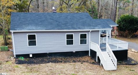 A home in Laurens