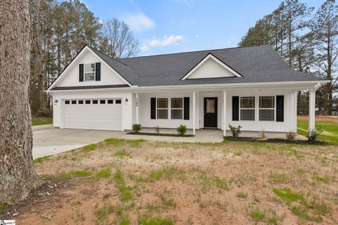 Single Family Residence in Campobello SC 1195 Goodjoin Road.jpg