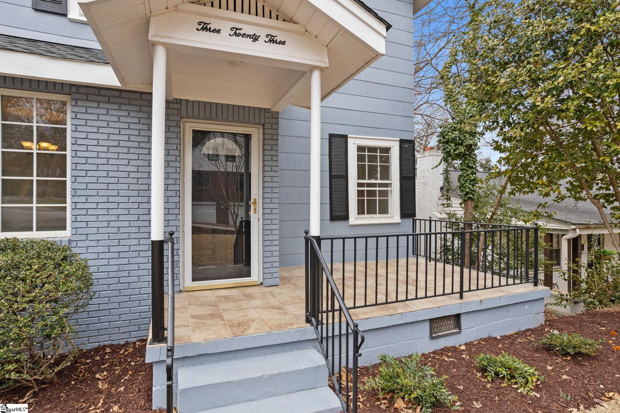 Greenville, South Carolina 29609, United States, 3 Bedrooms Bedrooms, ,2 BathroomsBathrooms,Residential,Contingent,7918