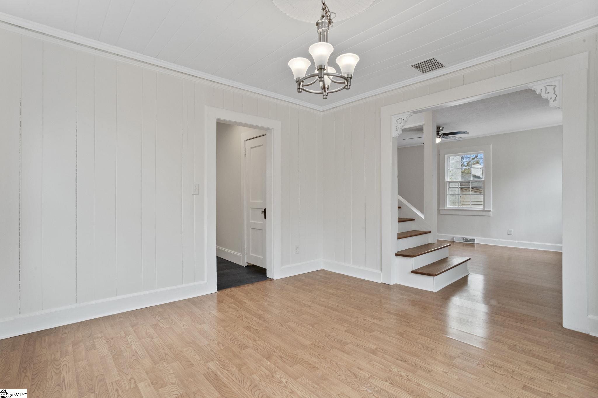 Greenville, South Carolina 29609, United States, 3 Bedrooms Bedrooms, ,2 BathroomsBathrooms,Residential,Contingent,7918