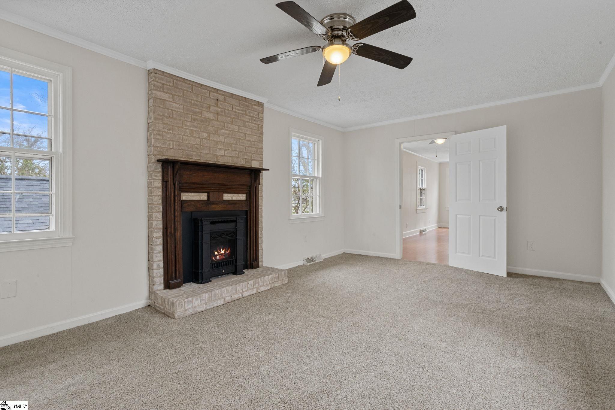 Greenville, South Carolina 29609, United States, 3 Bedrooms Bedrooms, ,2 BathroomsBathrooms,Residential,Contingent,7918