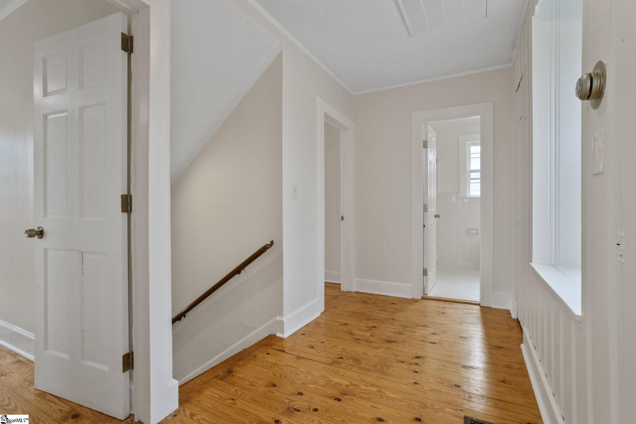 Greenville, South Carolina 29609, United States, 3 Bedrooms Bedrooms, ,2 BathroomsBathrooms,Residential,Contingent,7918