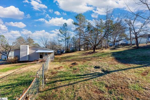 A home in Easley