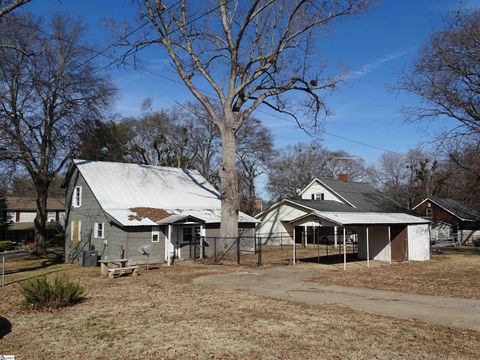 A home in Inman