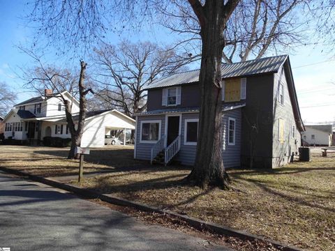 A home in Inman