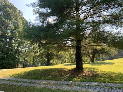 A home in Landrum