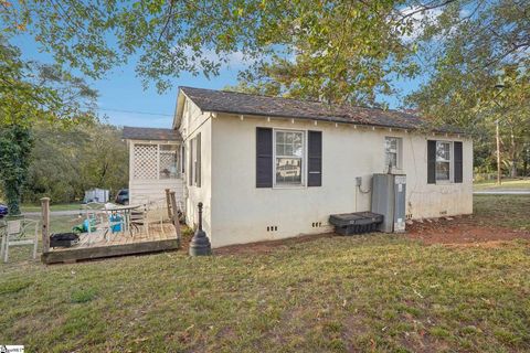 A home in Cowpens