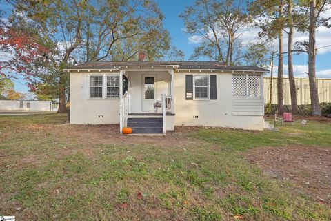 A home in Cowpens