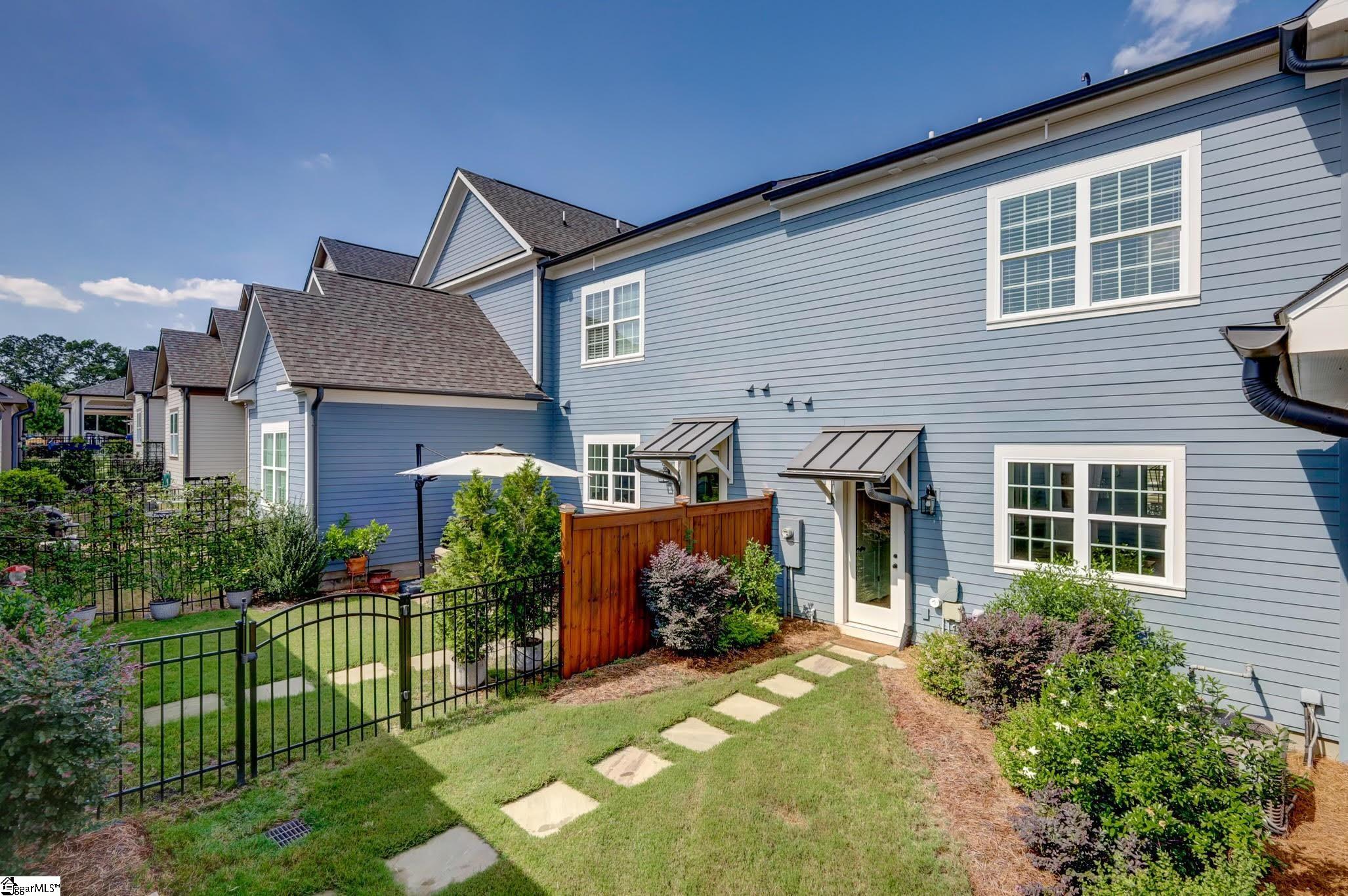 Clemson, South Carolina 29631, United States, 2 Bedrooms Bedrooms, ,3 BathroomsBathrooms,Residential,Contingent,60775