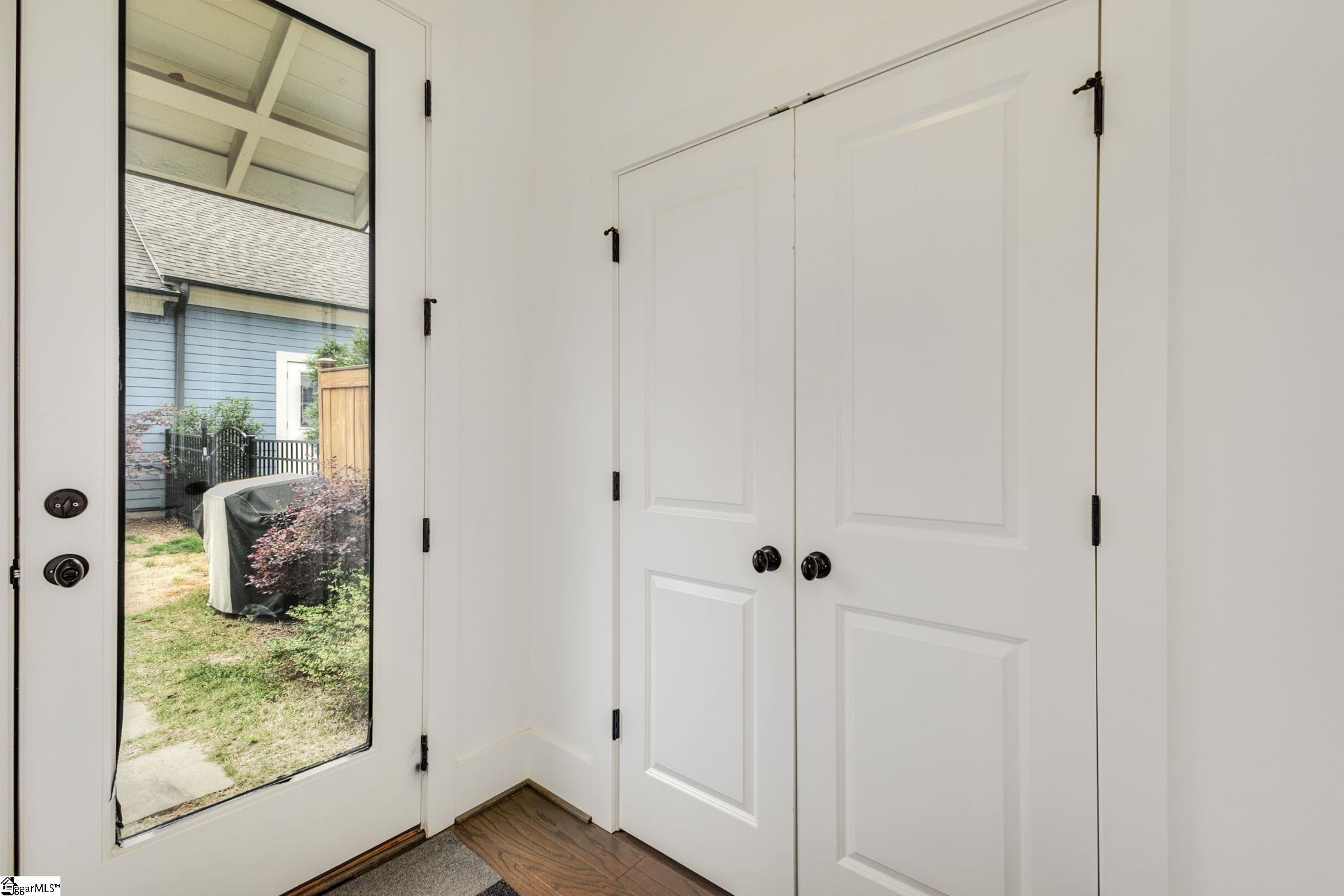 Clemson, South Carolina 29631, United States, 2 Bedrooms Bedrooms, ,3 BathroomsBathrooms,Residential,Contingent,60775