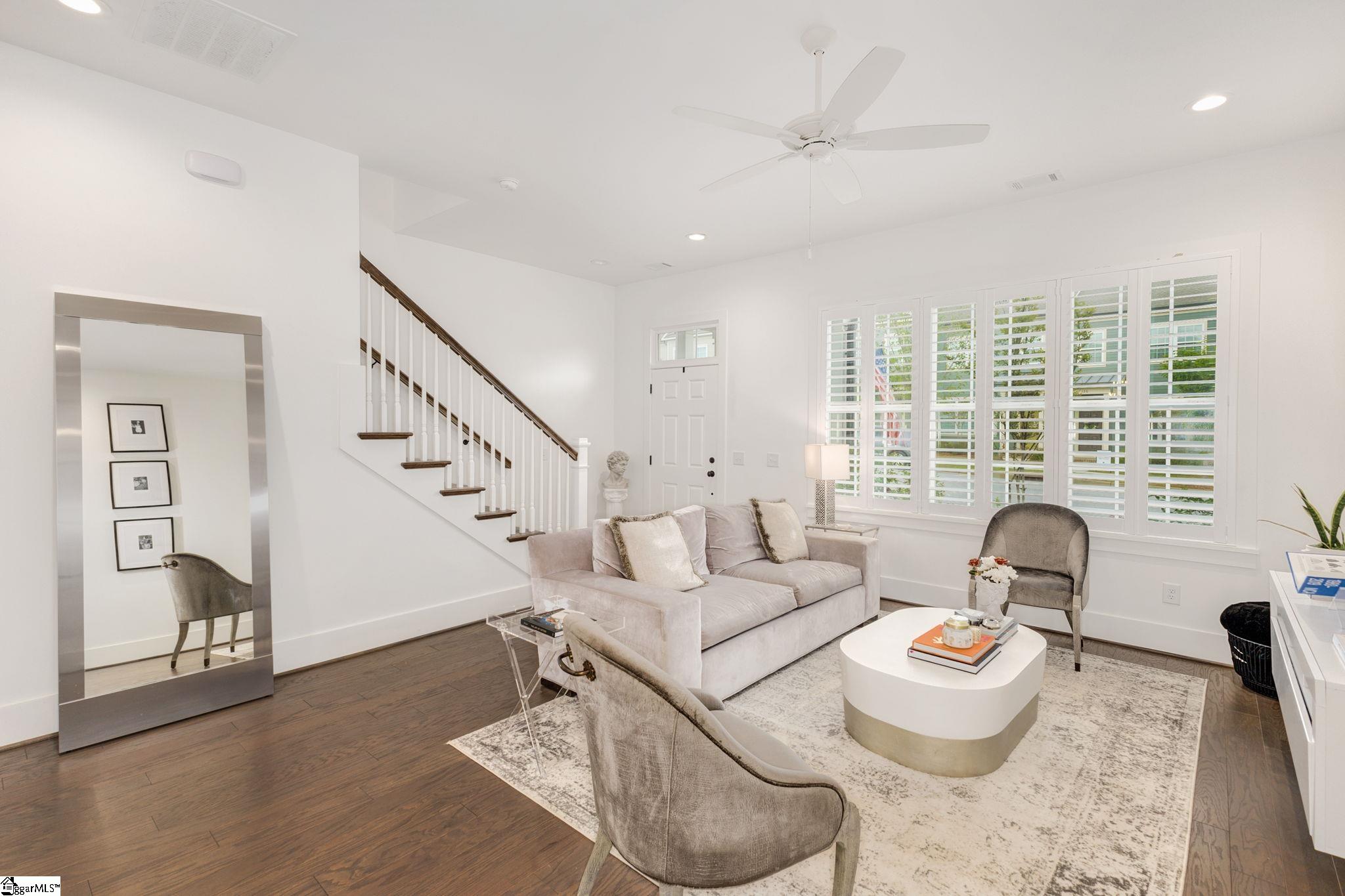 Clemson, South Carolina 29631, United States, 2 Bedrooms Bedrooms, ,3 BathroomsBathrooms,Residential,Contingent,60775