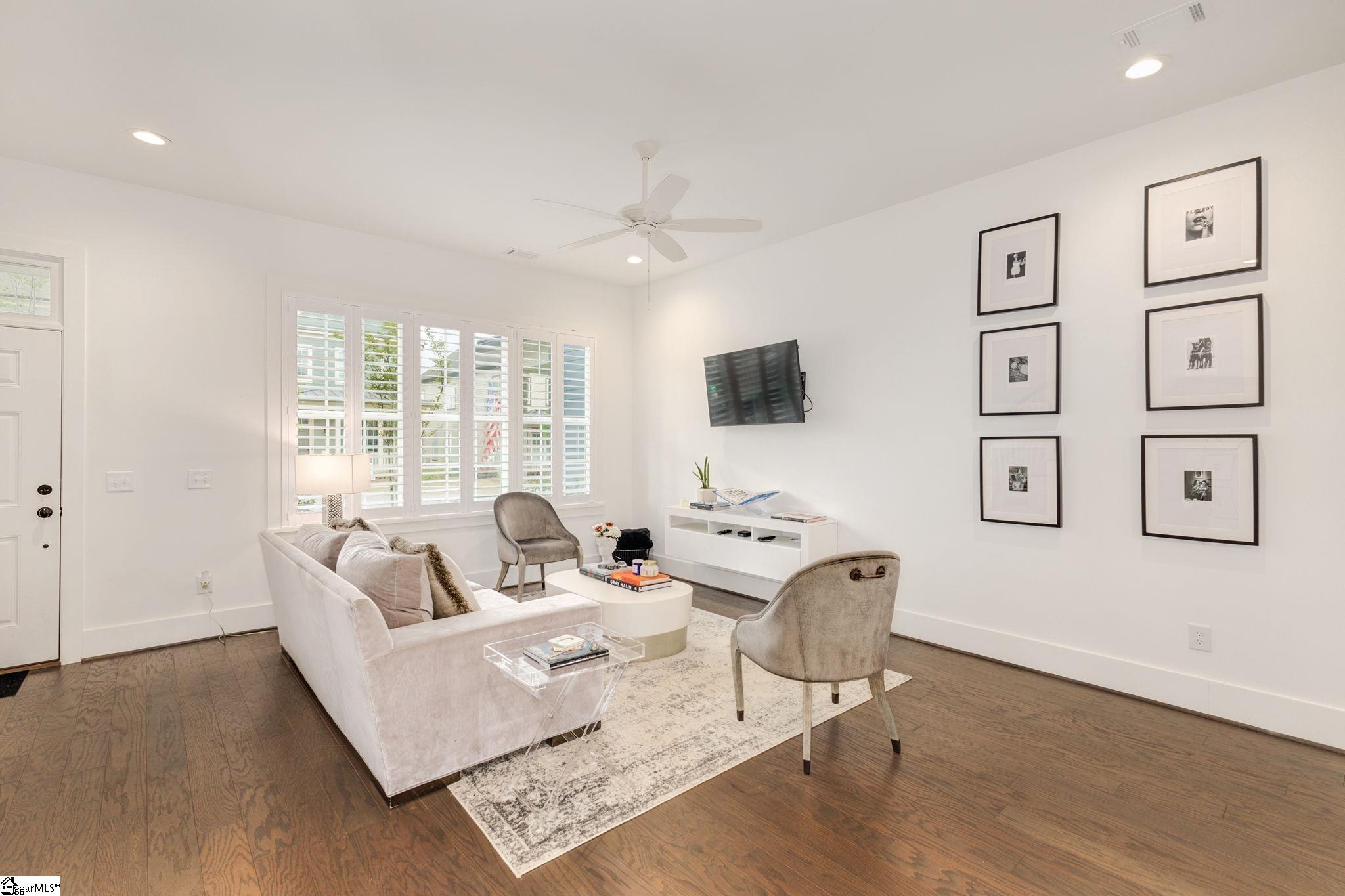 Clemson, South Carolina 29631, United States, 2 Bedrooms Bedrooms, ,3 BathroomsBathrooms,Residential,Contingent,60775