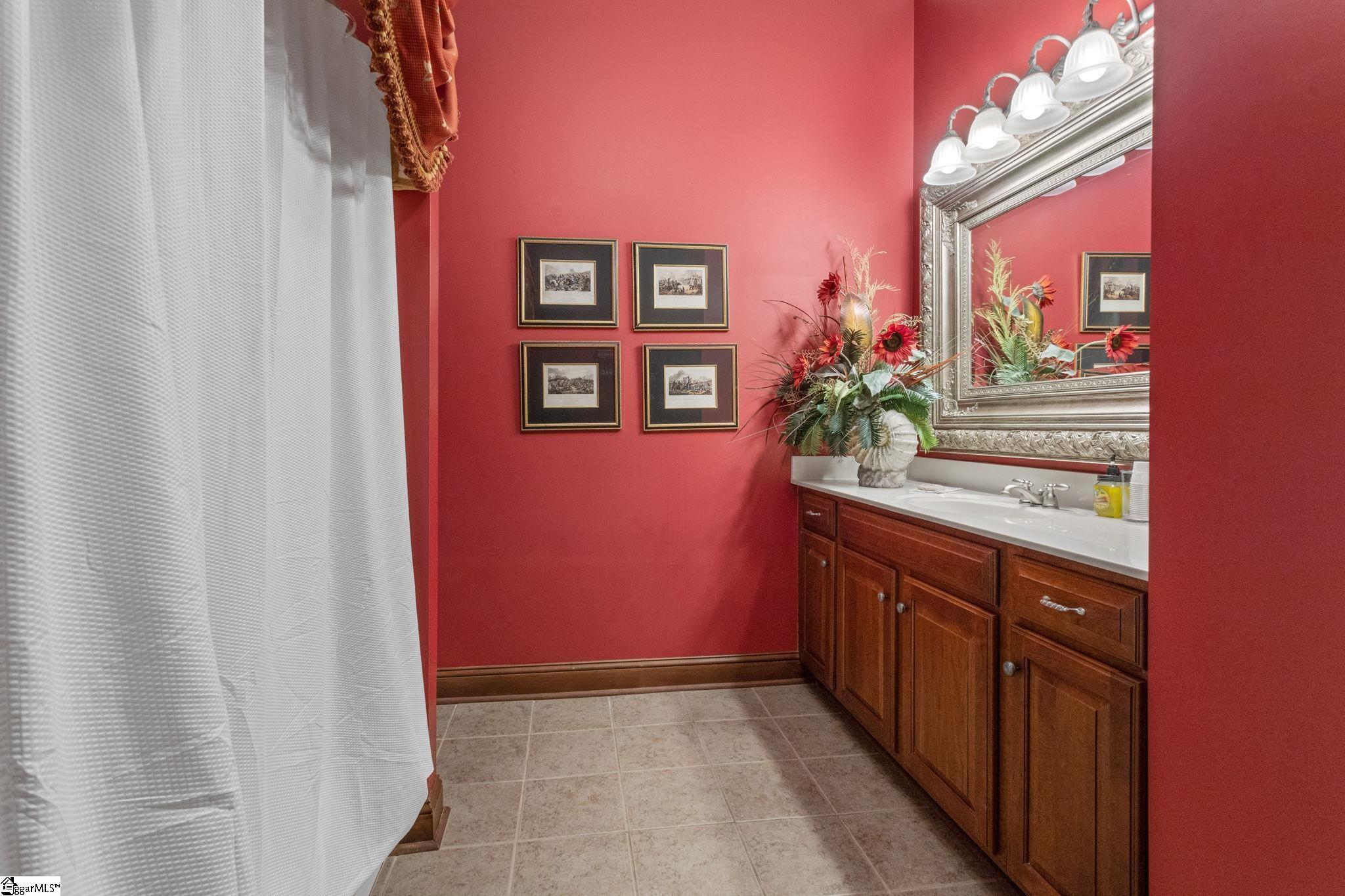 Greenville, South Carolina 29609, United States, 3 Bedrooms Bedrooms, ,4 BathroomsBathrooms,Residential,Contingent,20386