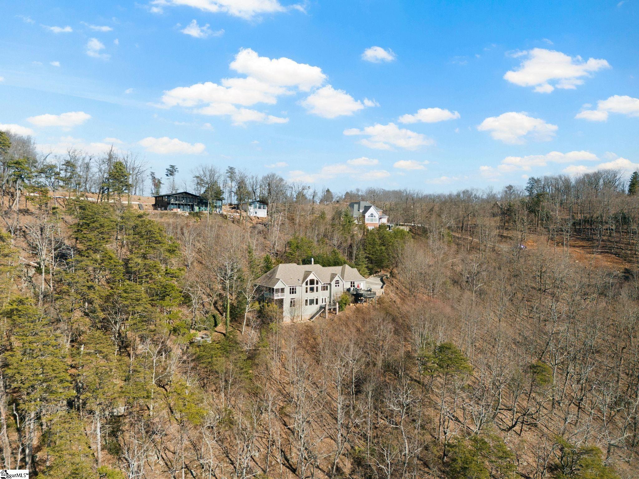 Greenville, South Carolina 29609, United States, 3 Bedrooms Bedrooms, ,4 BathroomsBathrooms,Residential,Contingent,20386