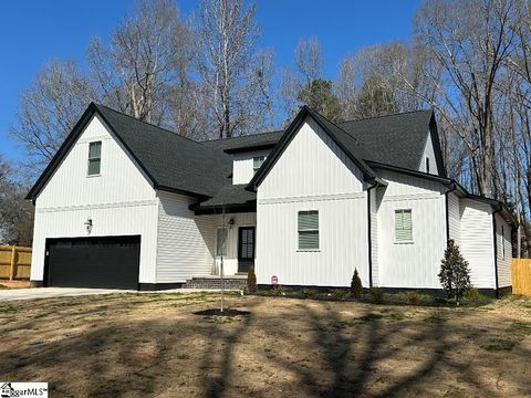 A home in Woodruff