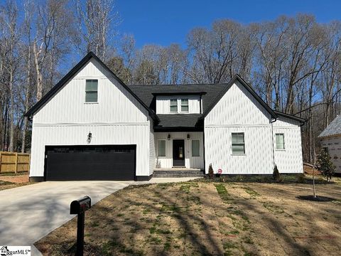 A home in Woodruff