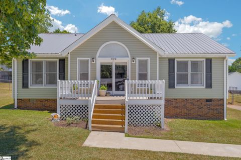 Single Family Residence in Easley SC 502 Park West Circle 2.jpg