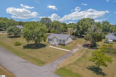 Single Family Residence in Easley SC 502 Park West Circle 32.jpg