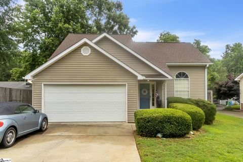 Single Family Residence in Greenville SC 210 Mountain Creek Church Road.jpg