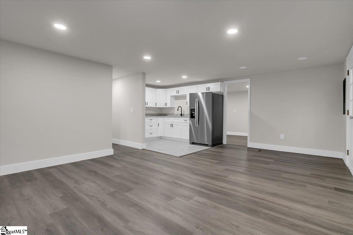 Laurens, South Carolina 29360, United States, 3 Bedrooms Bedrooms, ,2 BathroomsBathrooms,Residential,Contingent,31122