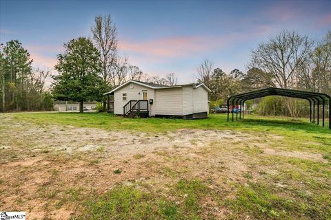 A home in Laurens