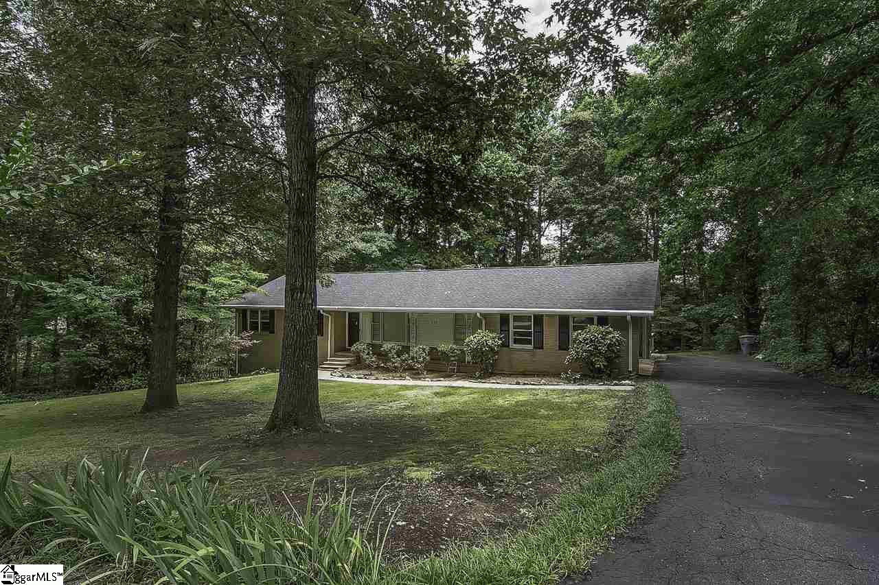 Photo 1 of 27 — 257 Holly Drive, Spartanburg, SC 29301